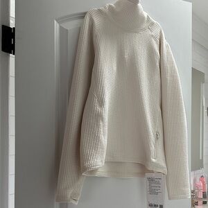Lululemon Women's Cream Turtleneck Sweater